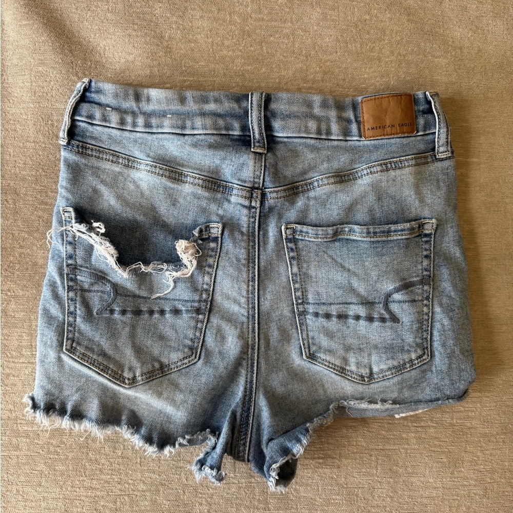 American Eagle women’s stretch curvy high-rise Shorty distressed denim shorts - Picture 4 of 12